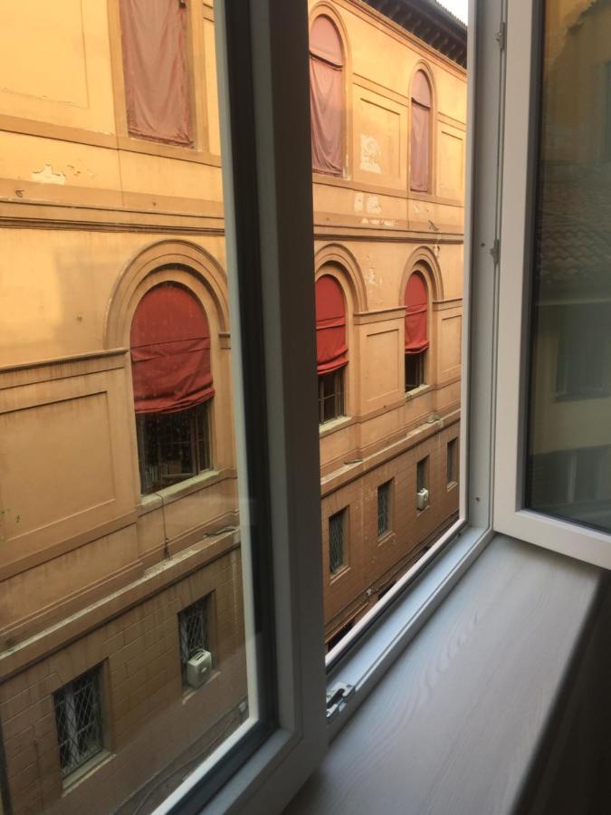 B&B Galleria Cavour โบโลญญา ภายนอก รูปภาพ